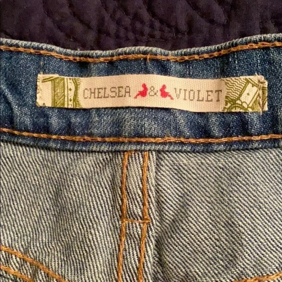 Chelsea & Violet Frayed Blue Jean Cutoff Shorts - Picture 6 of 10